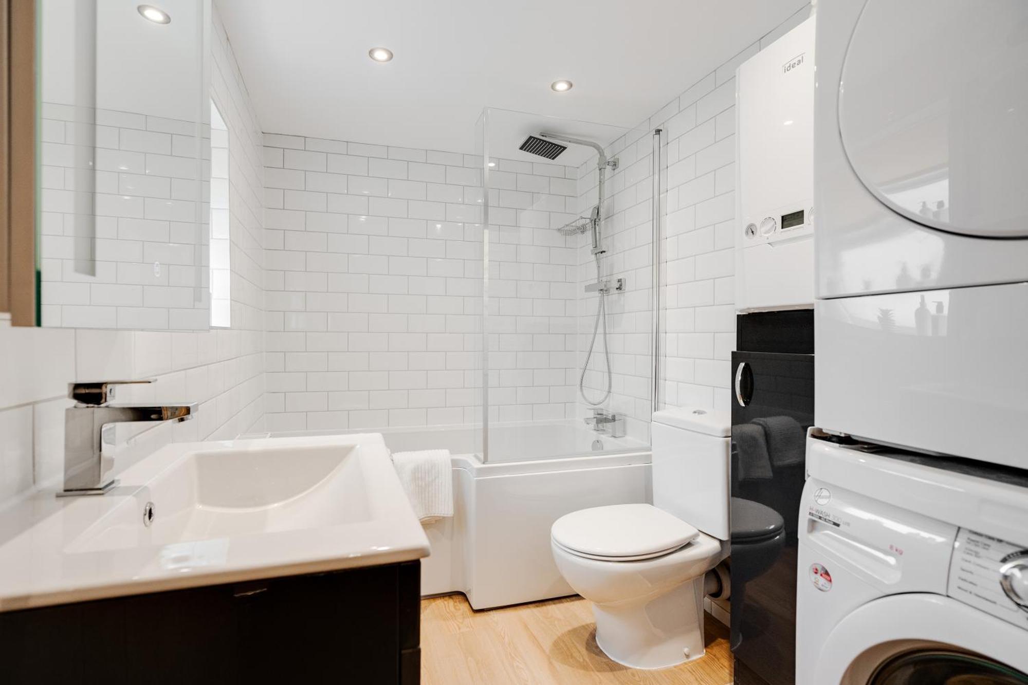 Buxton Apartment - 1 Bed, Free Parking, Wi-Fi Hazel Grove ภายนอก รูปภาพ