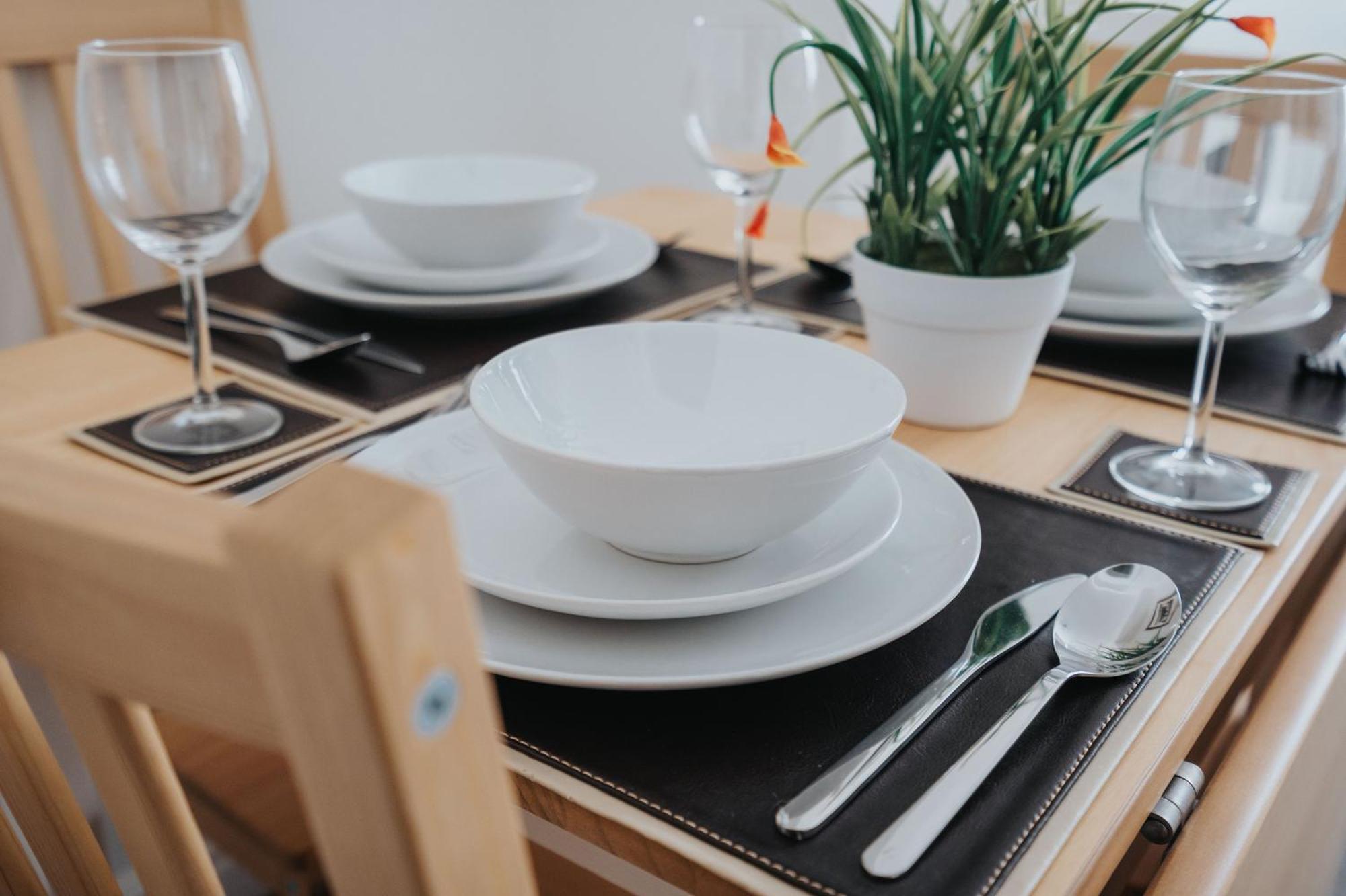 Buxton Apartment - 1 Bed, Free Parking, Wi-Fi Hazel Grove ภายนอก รูปภาพ