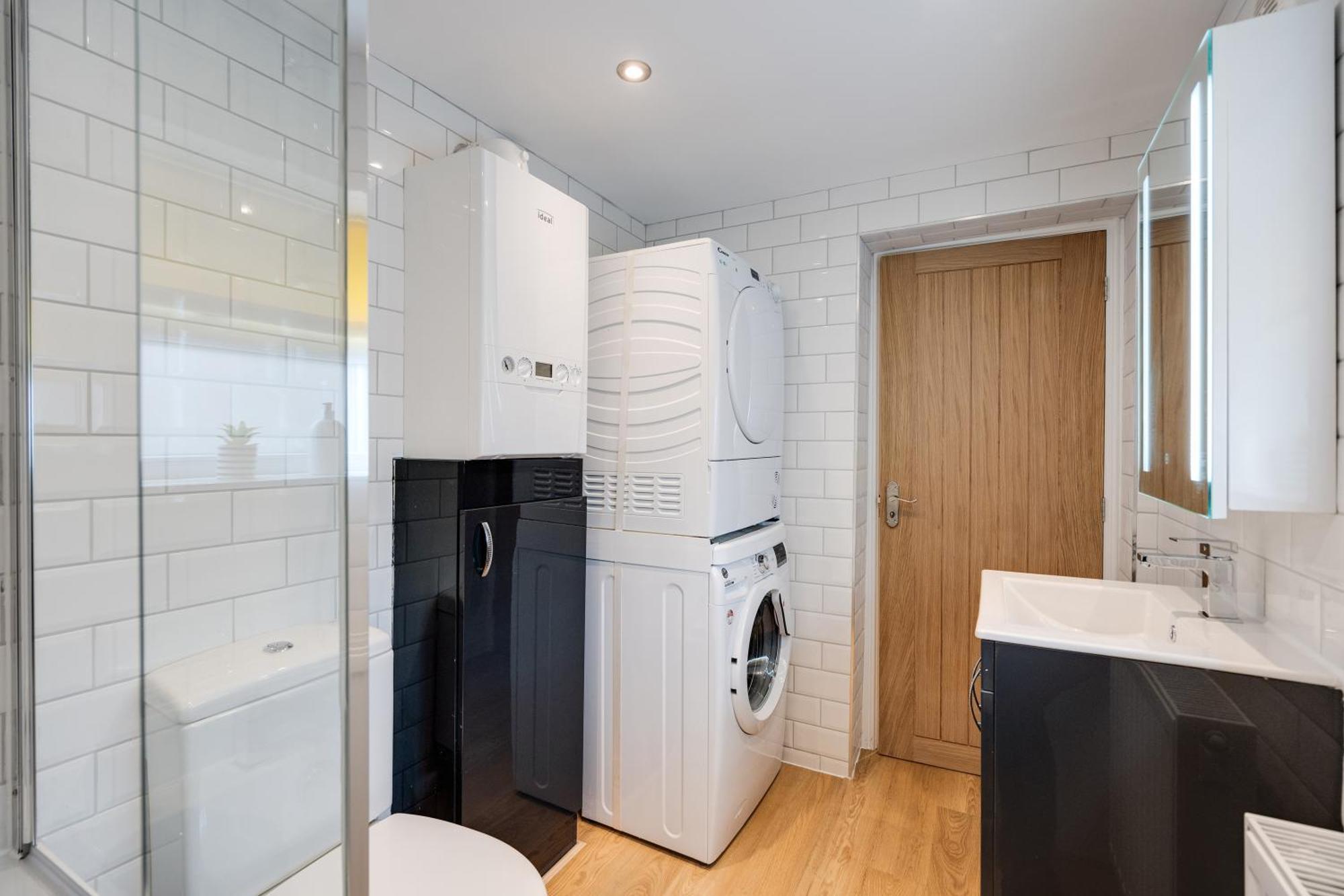 Buxton Apartment - 1 Bed, Free Parking, Wi-Fi Hazel Grove ภายนอก รูปภาพ